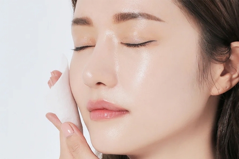 Kĩ Thuật Làm Sạch Sâu Cho Da Dầu Mụn