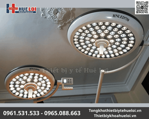 Đèn LED Phẫu Thuật Treo Trần 2 Nhánh (Model 750/550)– Công Nghệ Ánh Sáng Lạnh Không Bóng