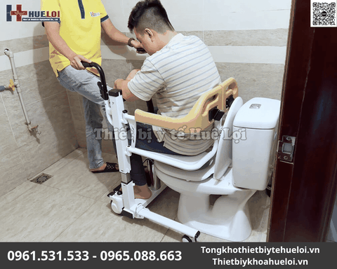 Xe lăn đa năng ghép hai cánh nâng hạ tiện lợi