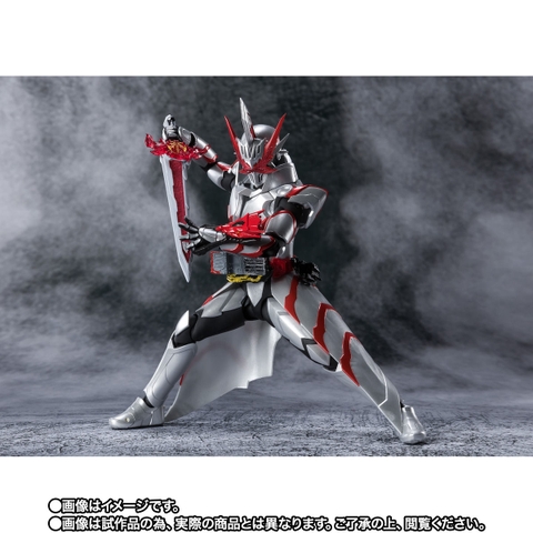S.H.Figuarts Kamen Rider Saber Dragonic Knight