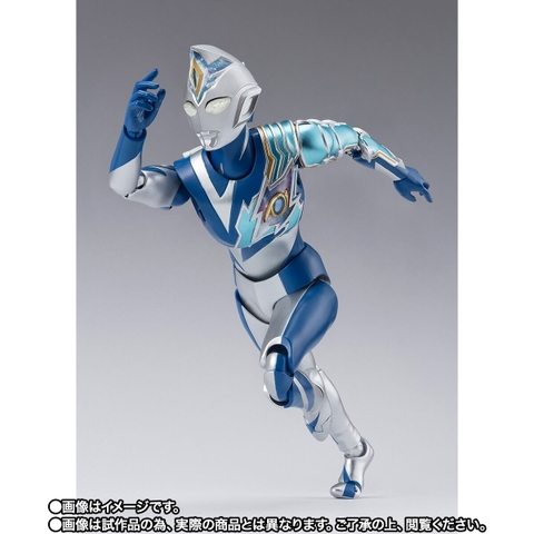 S.H.Figuarts Ultraman Decker Miracle Type