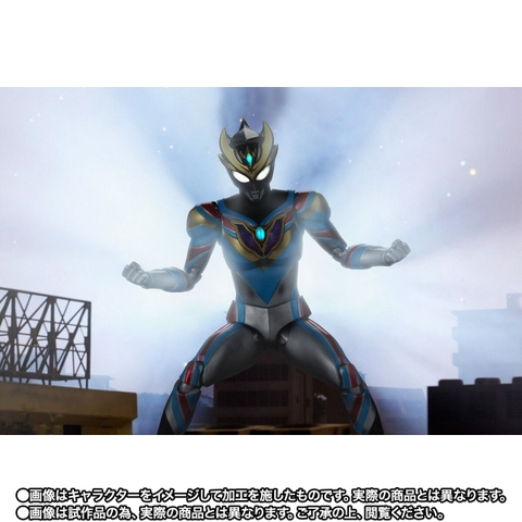 S.H.Figuarts Ultraman Decker Dynamic Type