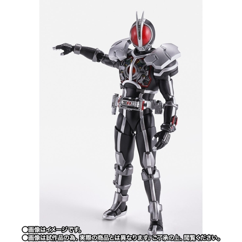 S.H.Figuarts (SHINKOCCHOU SEIHOU) Kamen Rider Faiz Axel Form