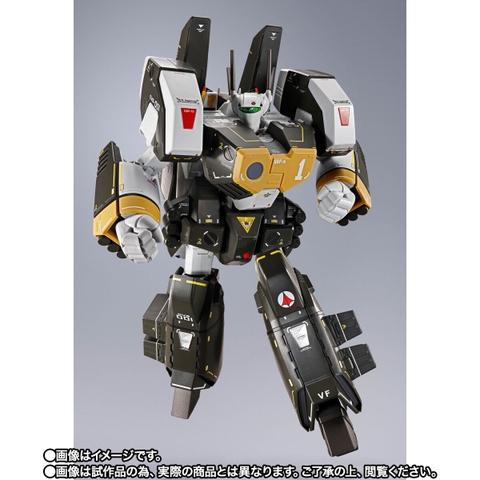 DX CHOGOKIN VF-1S Armored Valkyrie (Roy Focker Special)