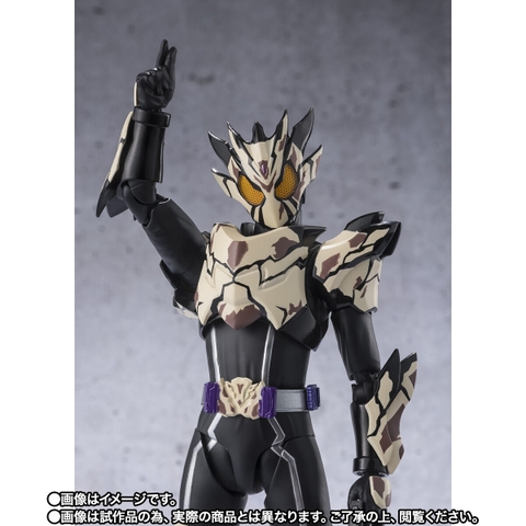 S.H.Figuarts Kamen Rider Bake Breacookie Form