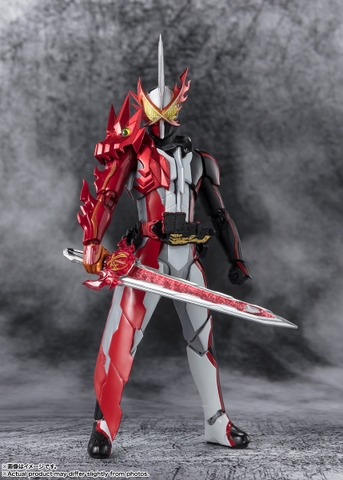 S.H.Figuarts Kamen Rider Saber Brave Dragon -Metallic Color Edition-