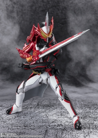 S.H.Figuarts Kamen Rider Saber Brave Dragon -Metallic Color Edition-