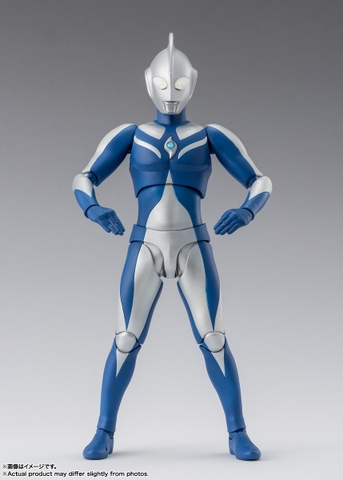 S.H.Figuarts Ultraman Cosmos Luna Mode