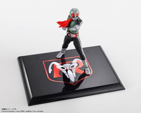 S.H.Figuarts (SHINKOCCHOU SEIHOU) Kamen Rider No.1 Legendary Showa Rider Edition (First Release Limited Display Stand Included)