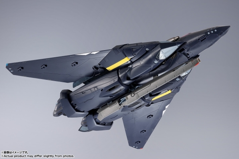 DX CHOGOKIN VF-17S Nightmare Stealth Valkyrie (Gamlin Kizaki Use)