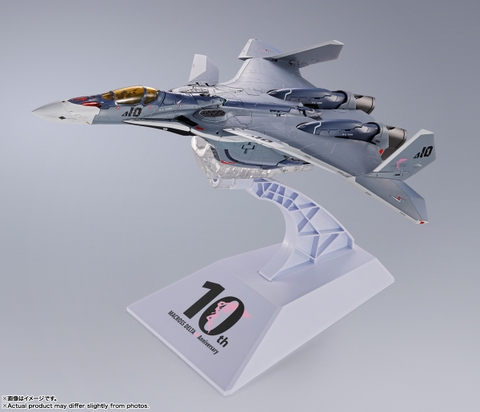 DX CHOGOKIN VF-31A Kairos Macross Delta 10th Anniv.