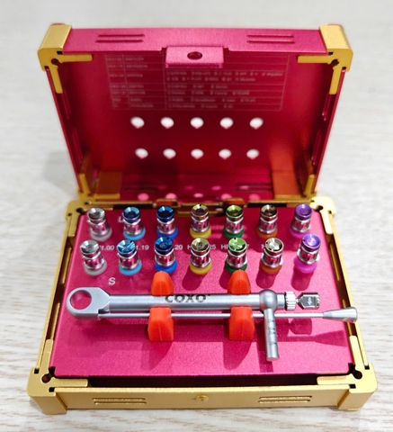 Bộ kit vặn implant Coxo C-TW2