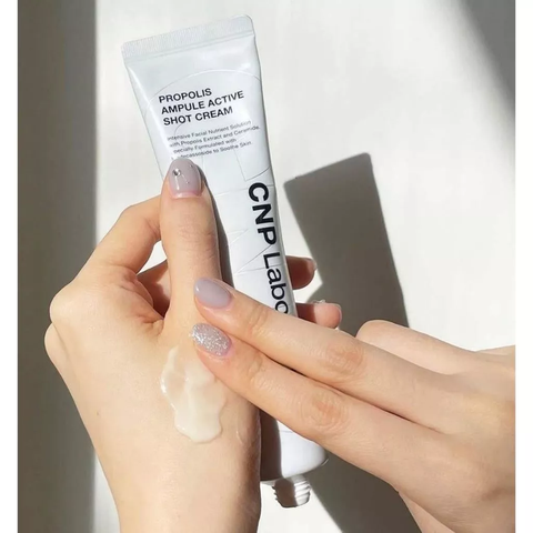 Kem dưỡng keo ong CNP Propolis Ampule Active Shot Cream