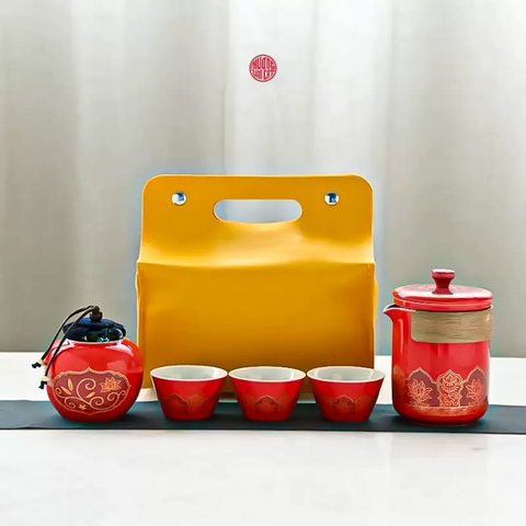 QUÀ TẶNG BỘ ẤM TRÀ DU LỊCH  ( Túi vàng )