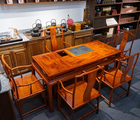 BỘ BÀN TRÀ ĐẠO GỖ HƯƠNG LÀO CAO CẤP 1,8M