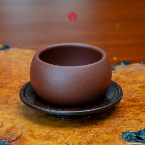 LÓT CHÉN TRÀ CHỦ TRÒN GỖ GỤ (8 x 1,5 cm)