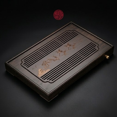 KHAY TRÀ TRE MÀU ĐEN KHẮC CÂY KIỂNG ( 40x27,5x5,7 cm )