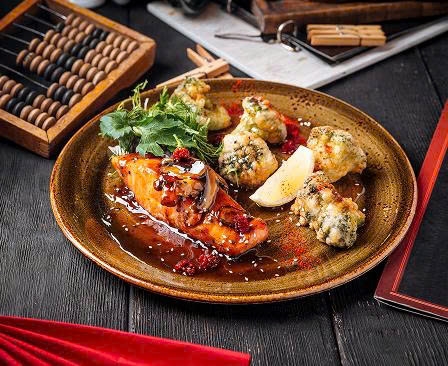 Salad cá hồi rau củ