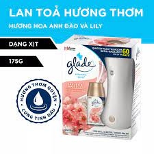 Bo xit tu động GLADE hương ly ly 175g x 4 PAck