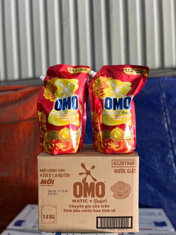 Nước giặt OMO matic + COMFORT cửa trên tinh dầu nước hoa tinh tế 1.8kg