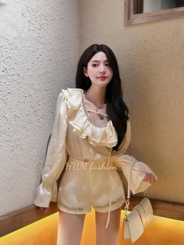 Sét nữ áo cổ bèo tay loe quần sooc dạ thun - Bộ đồ nữ mới nhất