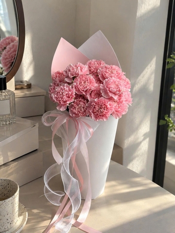 Bó Hoa Cẩm Chướng Hồng Dạng Ốc Quế | Quà Tặng 20/10 Cho Mẹ · Cô Giáo · Bạn Bè · Đồng Nghiệp [HCM Only]