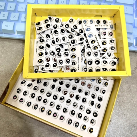 Combo 2 cặp mắt Twinkle 8x10mm (giao mẫu ngẫu nhiên)