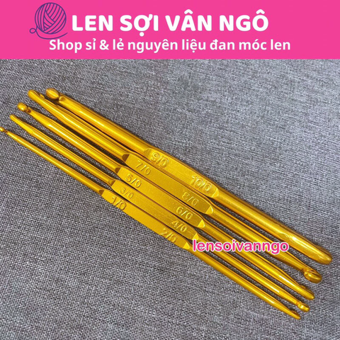 Bộ 5 kim móc cán vàng (26008)