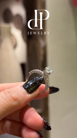 NHẪN NỮ FULL MOISSANITE 6.3 LY – TỎA SÁNG VẺ ĐẸP THANH LỊCH