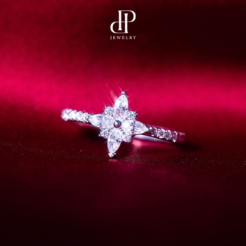 HPJ HOA 4 CÁNH FULL MOISSANITE - SRE043