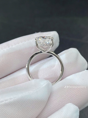 Nhẫn nữ bạc ý S925 xi kim chủ Oval 8x12 mm SRE007