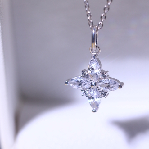 Mặt Dây Hoa Bốn Cánh Full MOISSANITE - SPE043