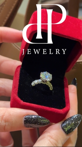 HPJ TỎA SÁNG  - FULL MOISSANITE VIÊN CHỦ 10 LI  SANG TRỌNG, LẤP LÁNH, NỔI BẬT. SRE268