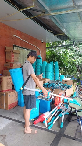 Thùng gậy bóp nhựa