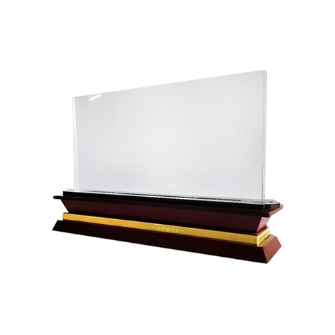 Bảng chức danh đế gỗ hoa văn DG01-C 275x60mm có mặt mica 240x120mm dày 5mmx2