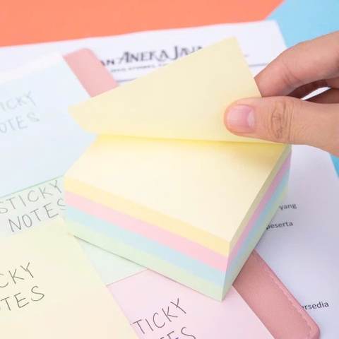 Giấy note Deli A017 3x3 (12)