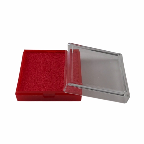 Hộp nhựa đựng thẻ số 4 6x6cm đỏ nhung