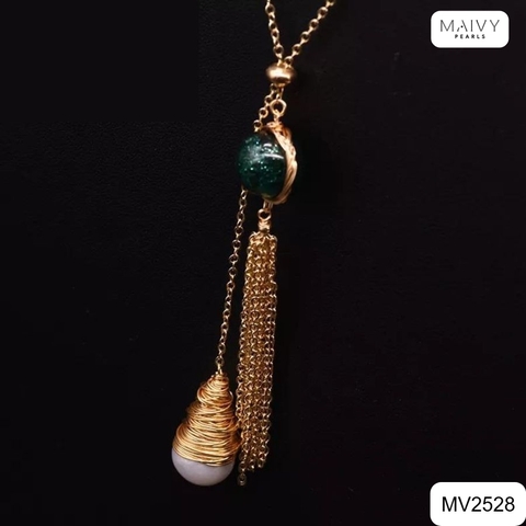 MV2528 - Dây chuyền ngọc trai trắng sz 5-6mm mix bi bạc 925 mạ vàng 18k thả dài nhấn mặt đá xanh