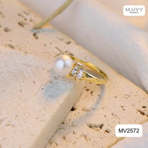 MV2572 - Nhẫn bạc 925 mạ vàng 18k nhấn viên ngọc trai tròn trắng đính đá xung quanh