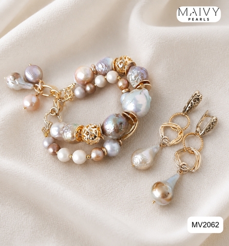 MV2062 - Set Ngọc Trai Baroque Hồng Ánh Tím Gồm Lắc Tay 2 Sợi / Bông Tai