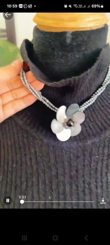 dây chuyền 3 sợi lông công mặt hoa