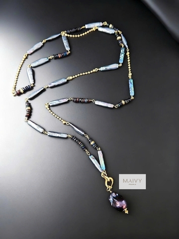 MV2160 - Dây Chuyền Trai Baroque Dài Kèm Mặt Màu Lông Công Dáng Dài