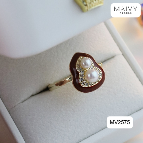 MV2575- Nhẫn mặt lá bồ đề nhấn 2 viên trai trắng sz 5mm
