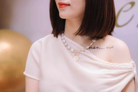 dây chuyền cút áo mặt nữ hoàng