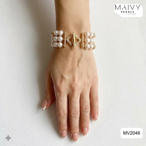 MV2046 - Lắc tay 3 sợi trai trắng mix charm.