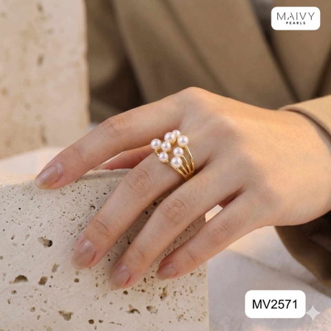 MV2571 - nhẫn 8 hạt ngọc trai nhí màu trắng khung freesize là bạc 925 mạ vàng 18k