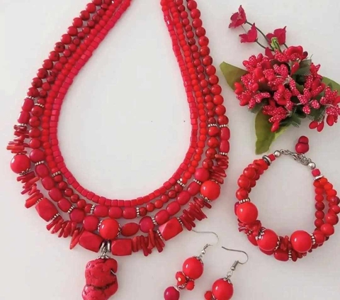 Dây chuyền san hô 5 sợi kèm mặt