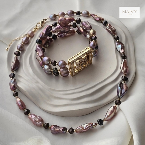 MV2264 - Set dây chuyền và lắc tay Baroque 3 sợi hồng ánh tím NEW