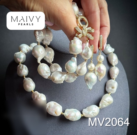 MV2064 - Set Trai Baroque Trắng Charm Nơ Gồm 3 Sản Phẩm Dây Chuyền/ Lắc Tay/Bông Tai 2 Màu Mạ Vàng/Xi Kim