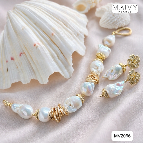 MV2066 | Set Lắc Tay Và Bông Tai Ngọc Trai Baroque Trắng Phối Charm - Cổ Điển Mà Trẻ Trung